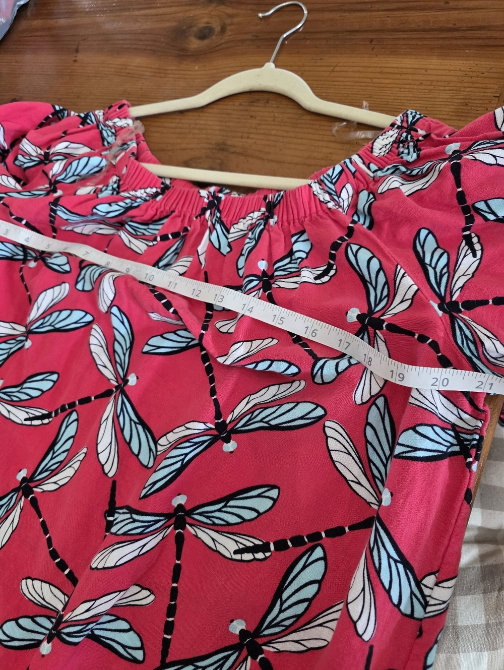 crown & ivy Linen Pink Off-Shoulder Puff Sleeve Linen Dragonfly Print Dress - Picture 5 of 5